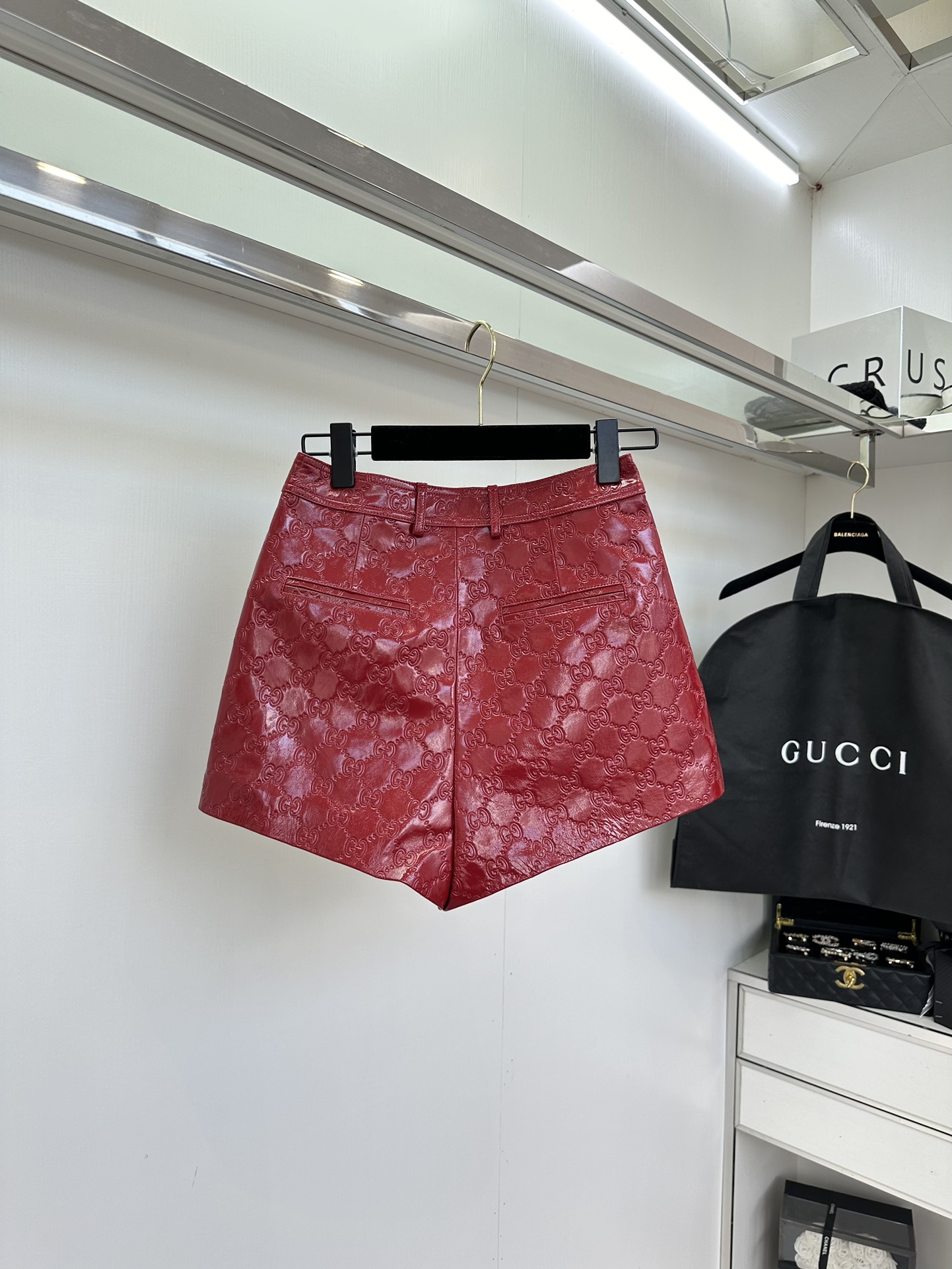 “Classic Gucchi Single-Rate Female Suit with Packaging: Top-Level Goatskin, Super Thin Design” - 图片 3