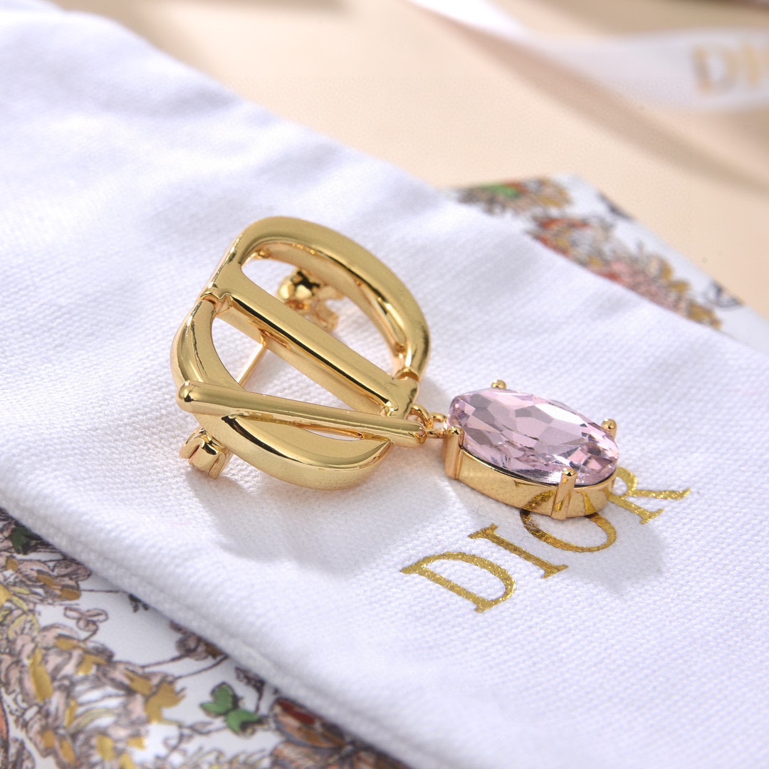 Dior Jewelry Brooch UK 7 Star Replica
 Summer Collection Fashion