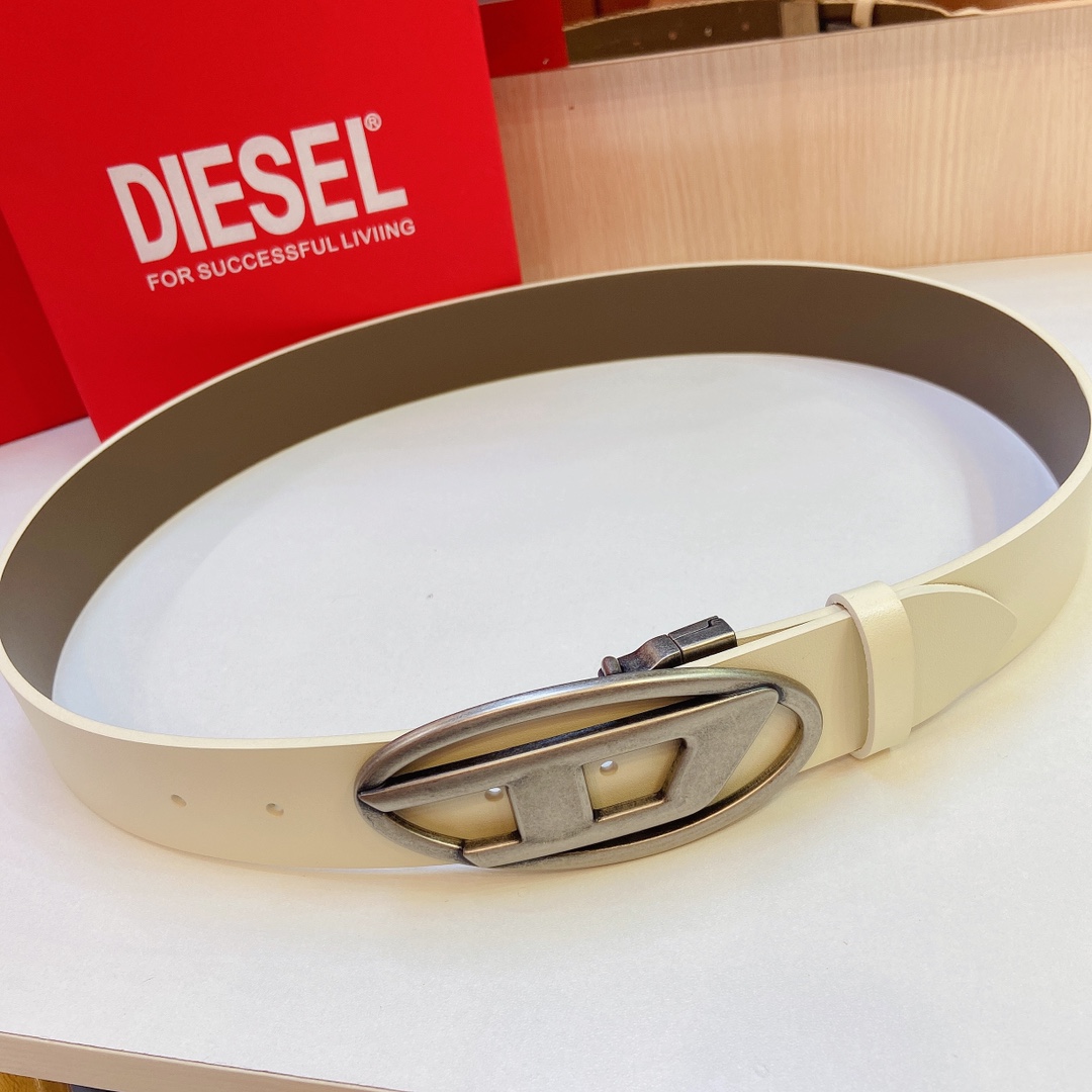 DIESEL 23 Spring/Summer New OVAL-D LOGO Classic Belt: Stylish Retro Look, Reversible Design