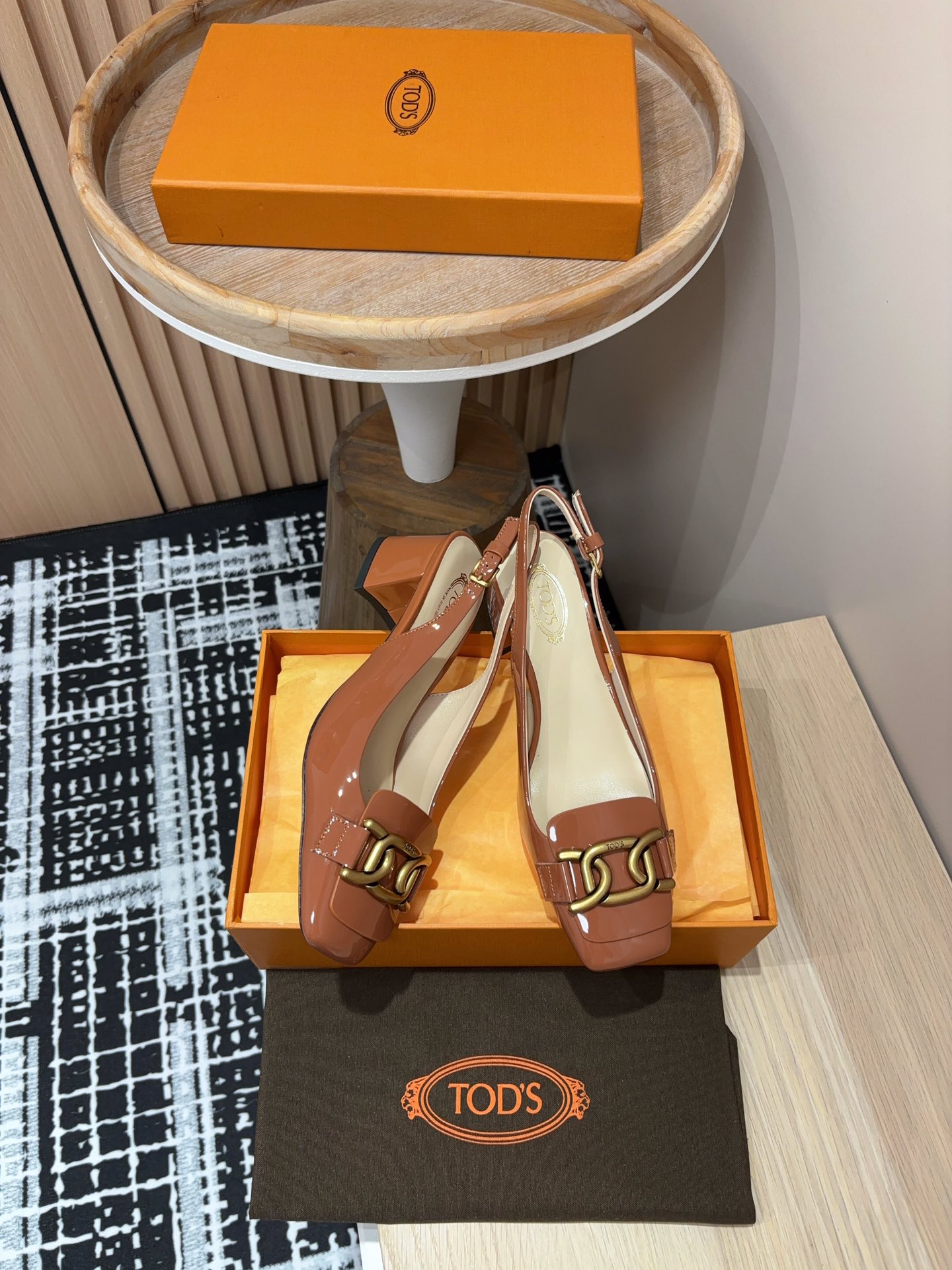 Stylish Tods Summer Sandals with Metal Buttons and High-end Design - 图片 8
