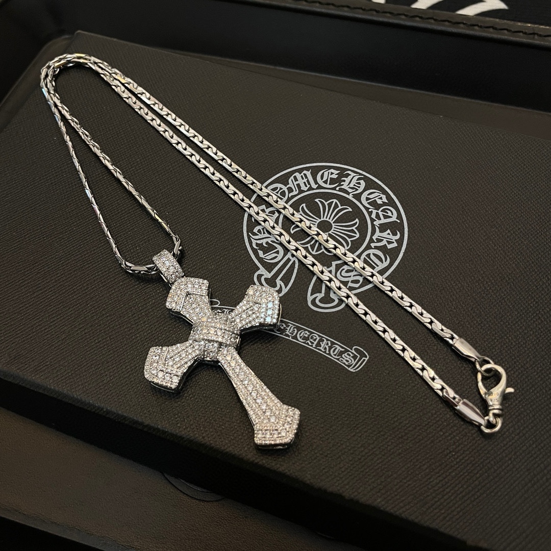 Chrome Hearts Classic Vintage Pavé Cross Pendant Necklace - Comprehensive 5