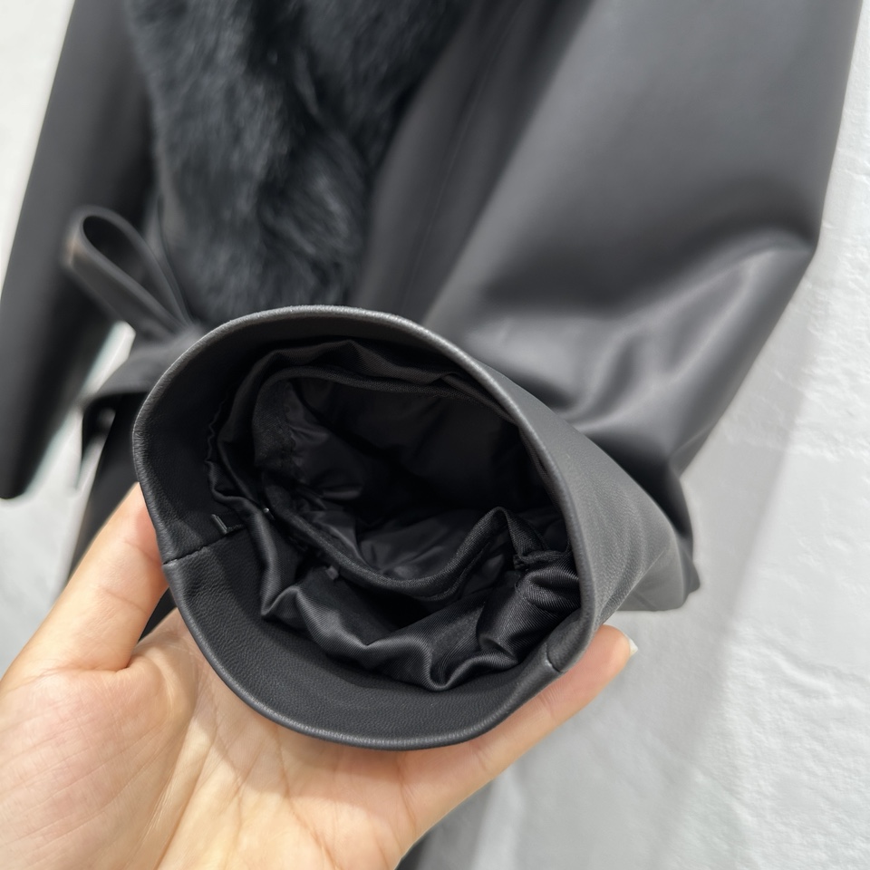 Exclusive Launch: High-End Single Quality Fend*24 Fur Coat with Customizable Fox Hair Collar - 图片 5