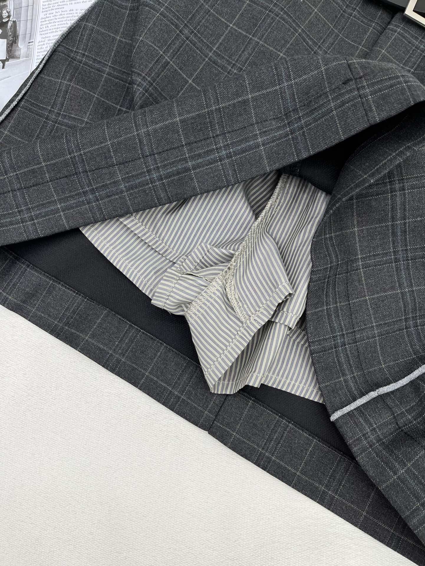 YSL 2024 Collection: High-End Quality Female Clothes with Stale Pants Skirt - 图片 4