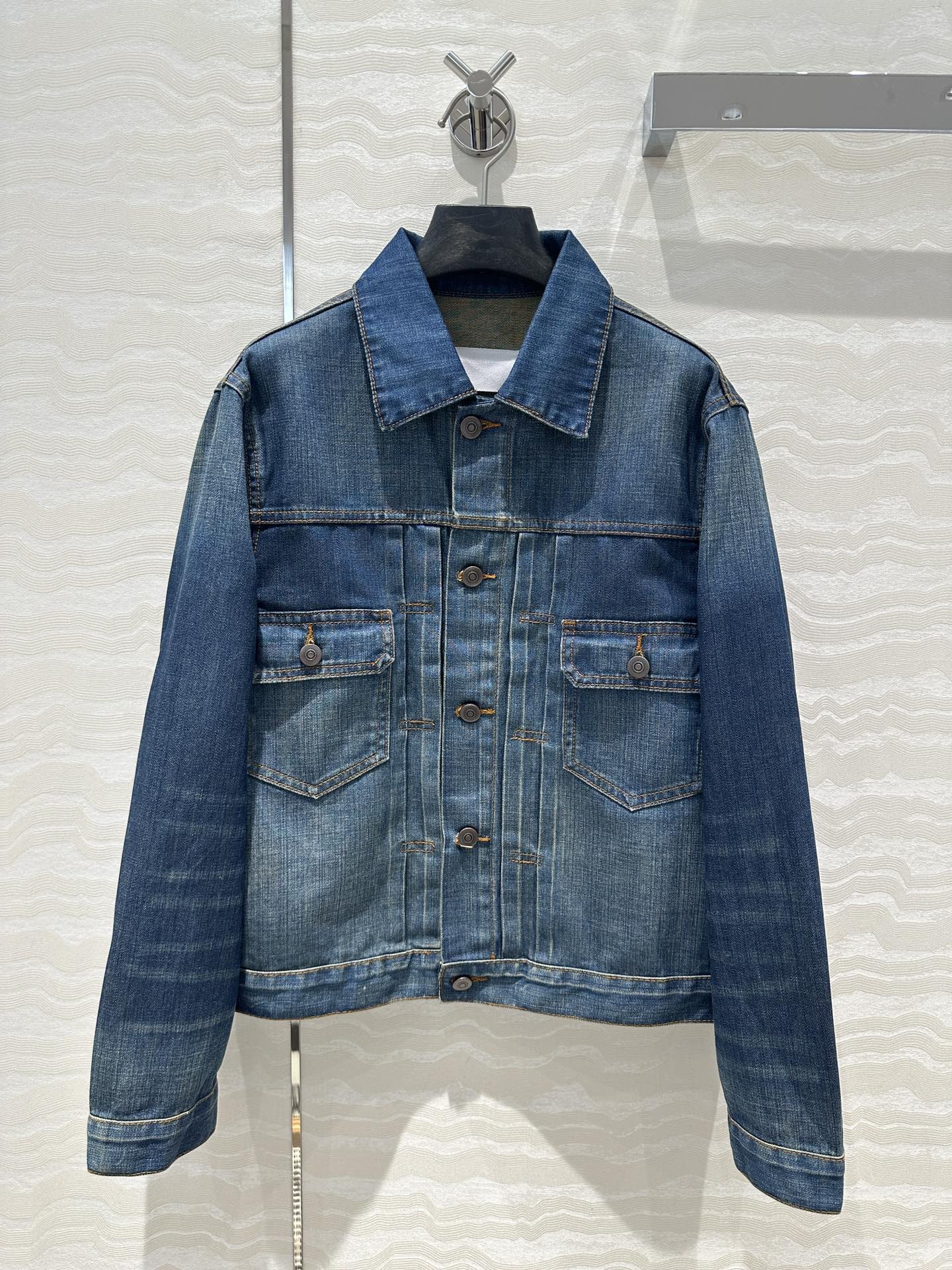 独家首发🍒高端原单品质！马吉MM甜酷少女金属扣牛仔夹克外套！定制复古苔藓蓝洗水工艺高级又时髦！气质翻领夹