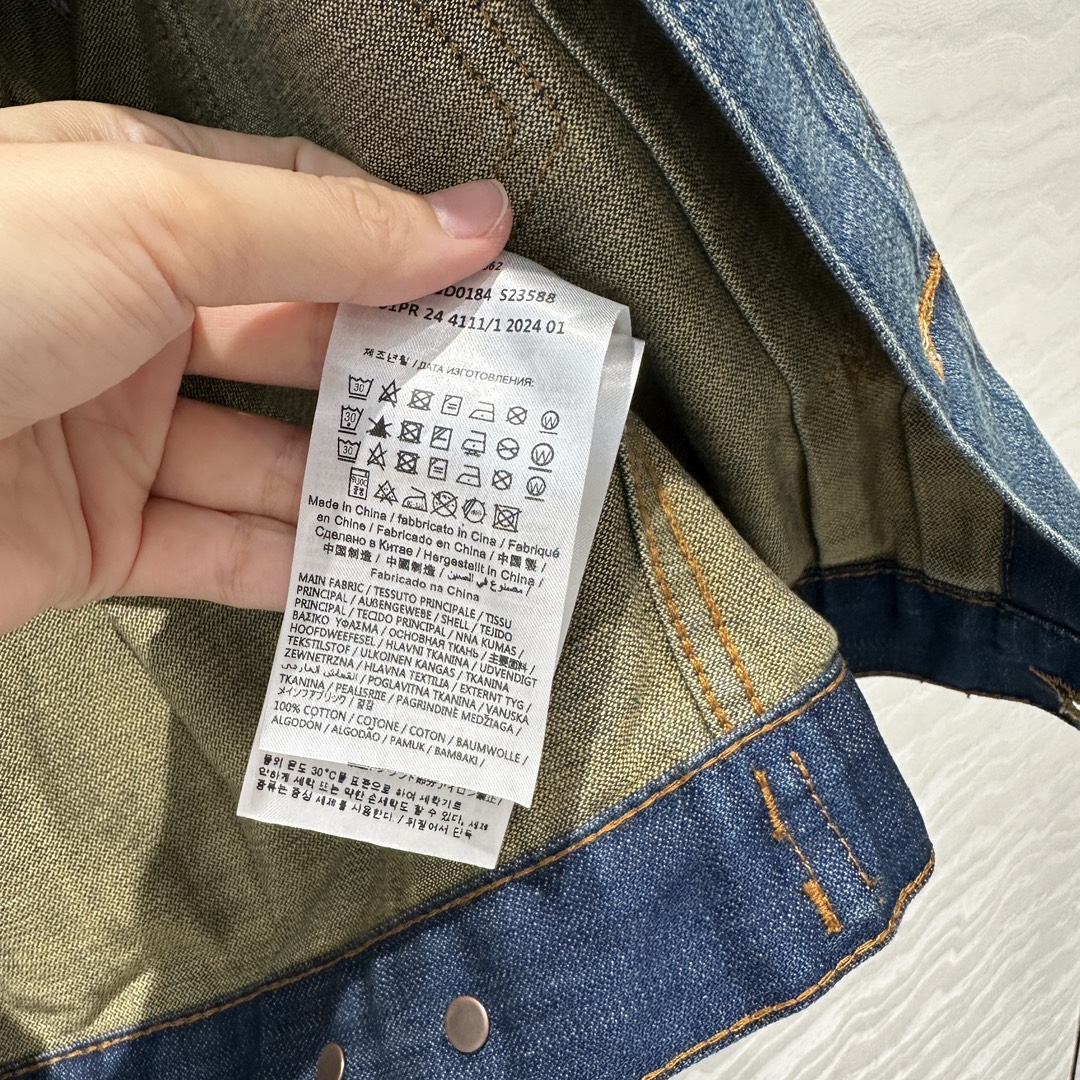 独家首发🍒高端原单品质！马吉MM甜酷少女金属扣牛仔夹克外套！定制复古苔藓蓝洗水工艺高级又时髦！气质翻领夹