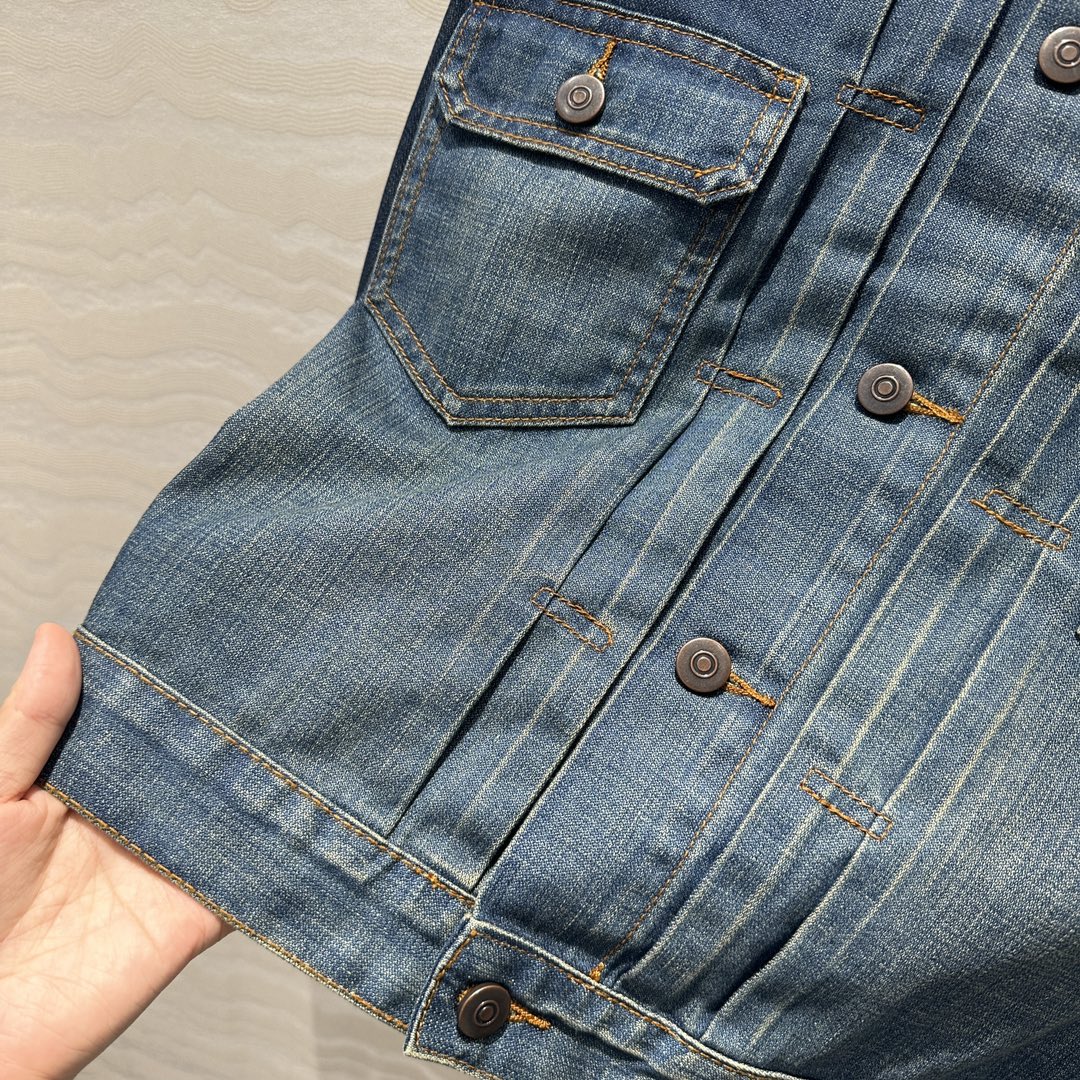 独家首发🍒高端原单品质！马吉MM甜酷少女金属扣牛仔夹克外套！定制复古苔藓蓝洗水工艺高级又时髦！气质翻领夹