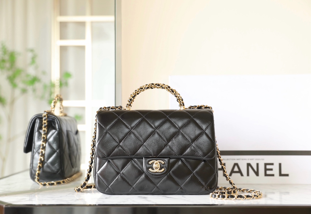 Chanel Handbags Crossbody & Shoulder Bags Black Gold Hardware Lambskin Sheepskin Fall/Winter Collection Fashion