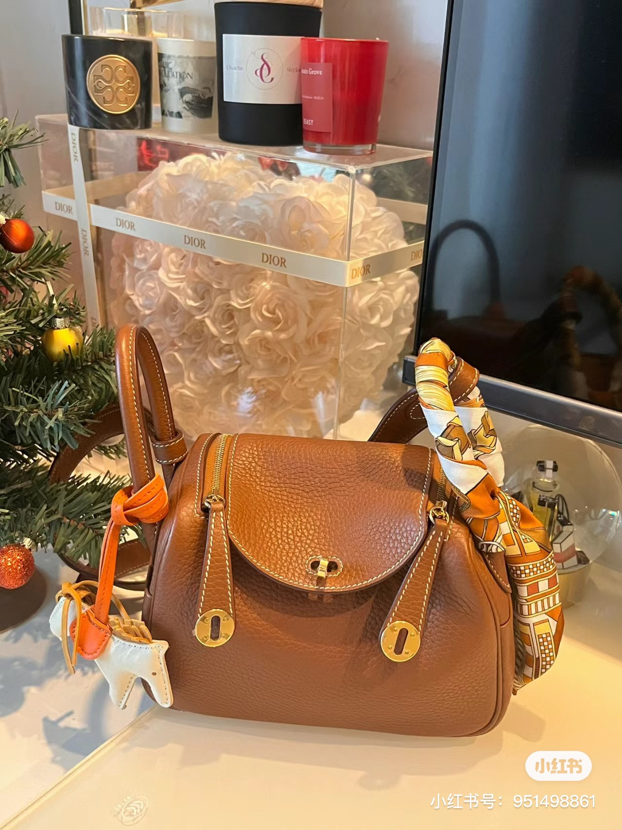 Hermes Lindy Crossbody & Shoulder Bags Mini