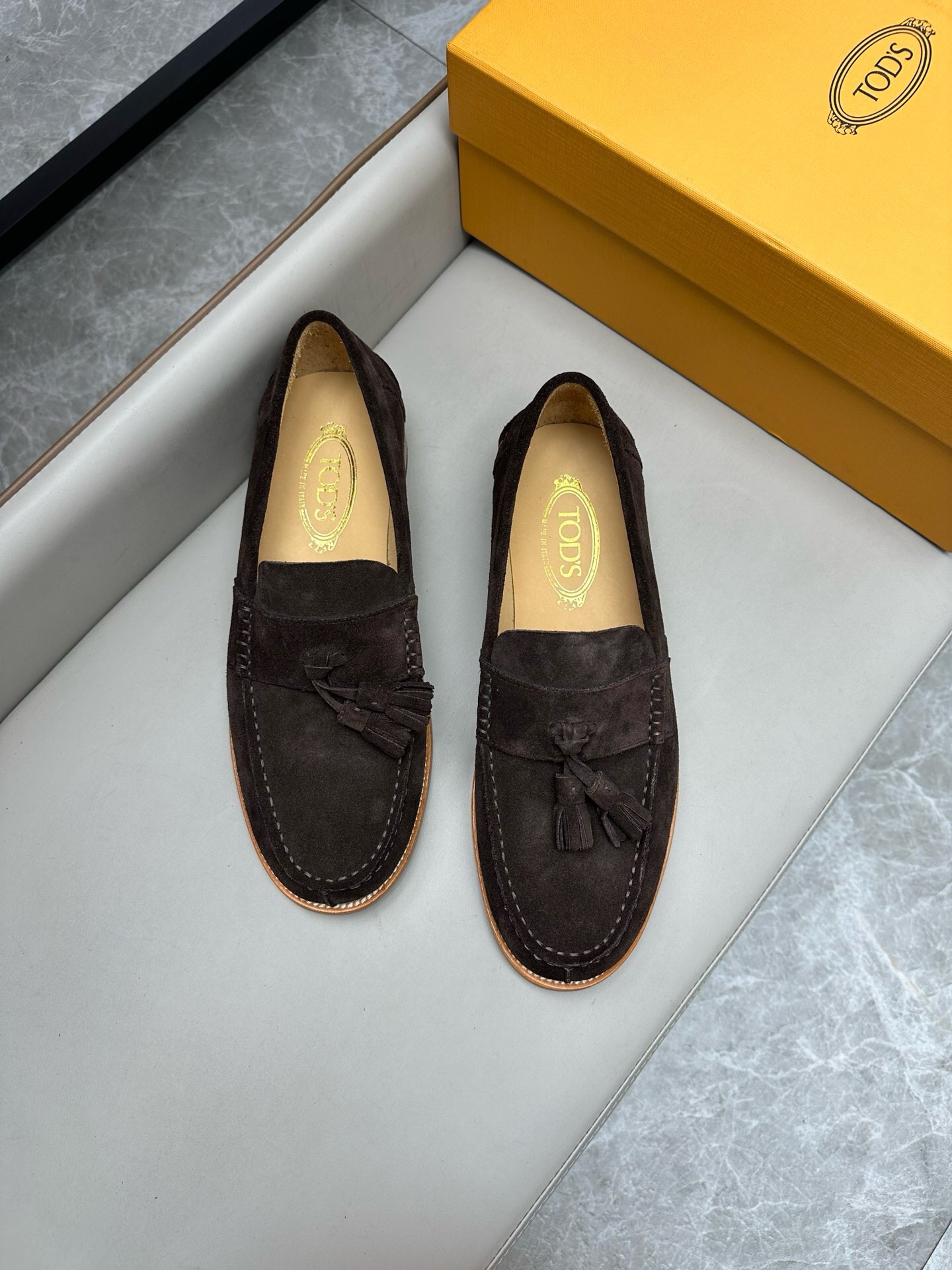 品牌:TOD'S 4