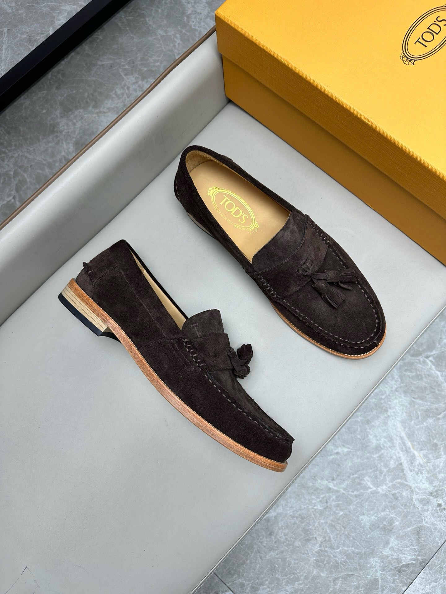 品牌:TOD'S 2