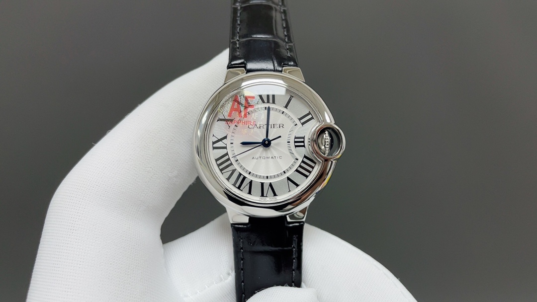 今日推荐🌐AF 卡地亚蓝气球系列 33mm银壳牛皮 日本机械机芯 顶级品质 出货实拍✈️