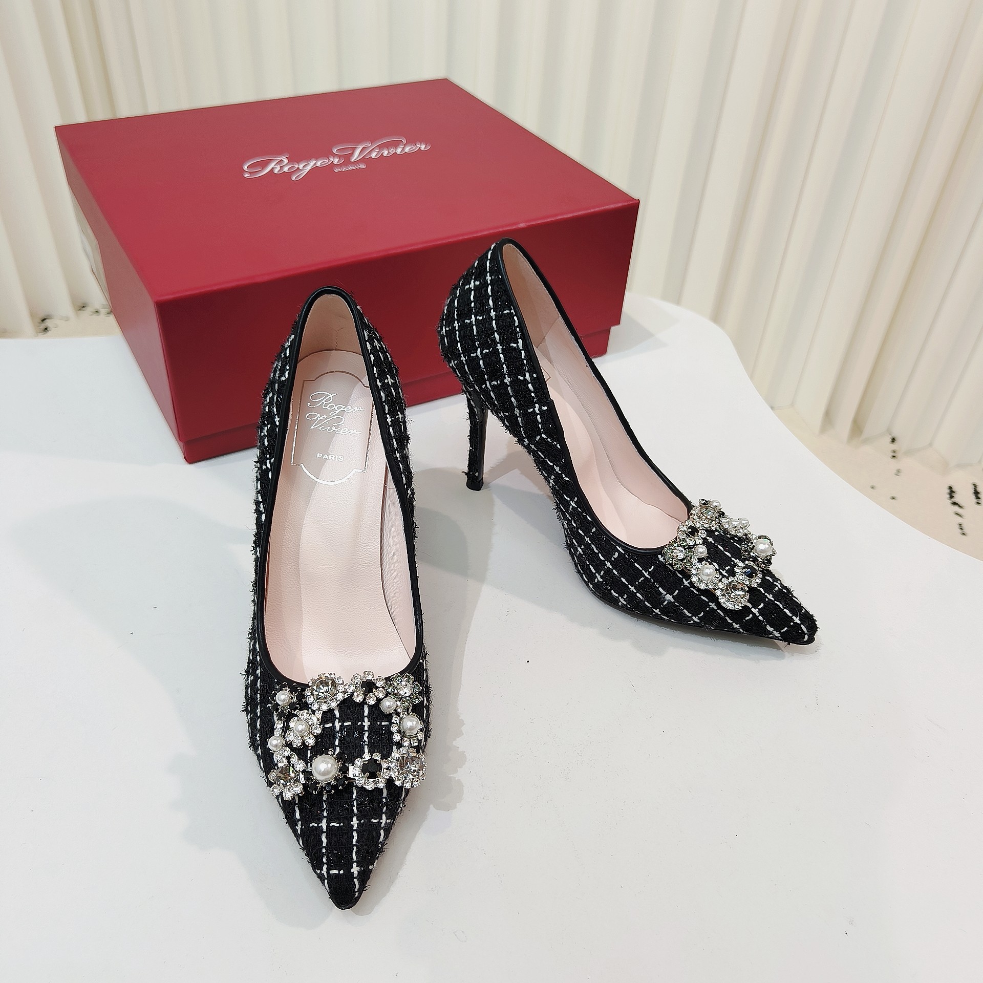 Gucci Classic Luxury Leather Shoe Loafer Ref 5