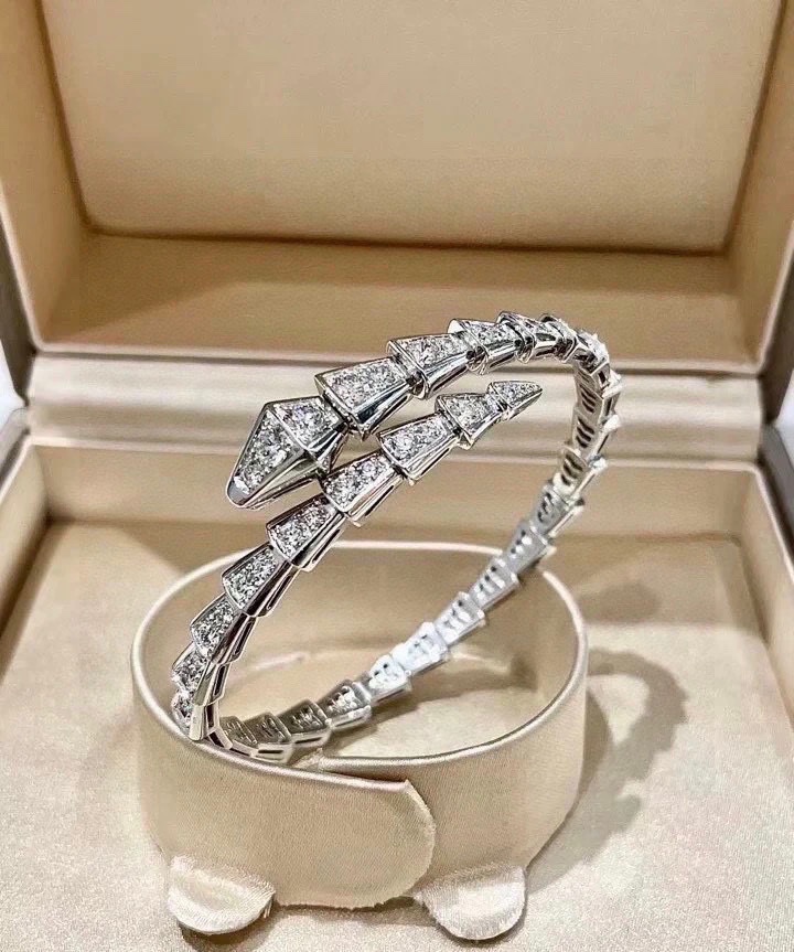 Bvlgari Haute Joaillerie Fine Jewelry Earrings Necklace Ring 4