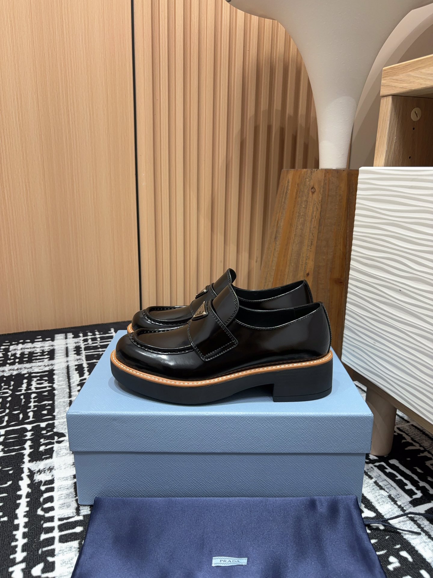 1:1 Replica Wholesale
 Prada Shoes Loafers Lychee Pattern Cowhide Rubber Casual