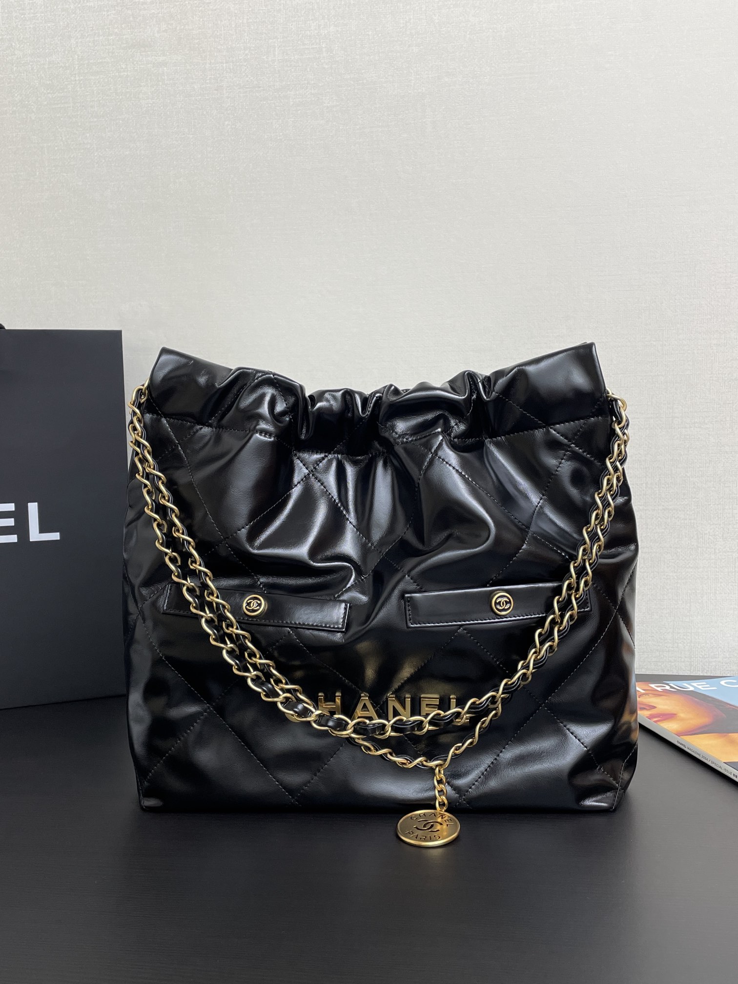 En stock, súper caliente𝟮𝟮𝗯𝗮𝗴 El nuevo punto de moda de este año ꫛꫀꪝ lleva el nombre del número del año❏ ¡¡Apunta!…