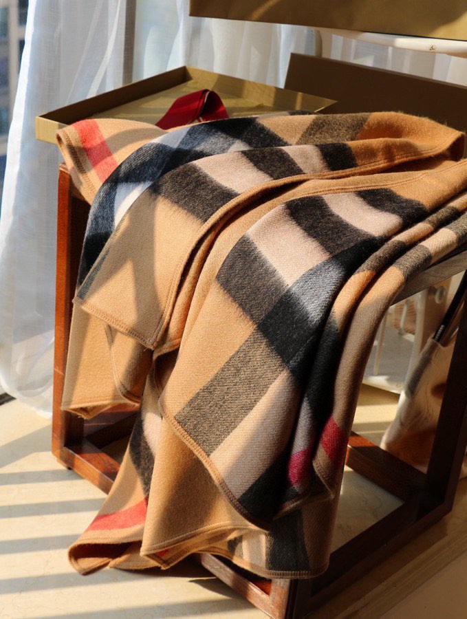 Burberry Haute Couture Designer Jacket Coat Ready-to-Wear Ref.22AEC99F 4