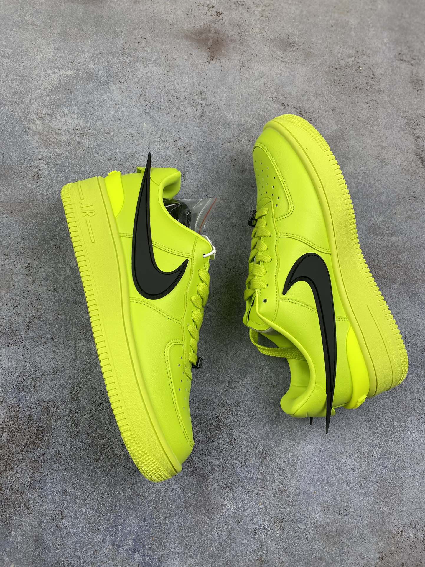 福利特价AMBUSHxNikeAirForce1六色纯原顶级头拼免修36/45工厂血亏全部套现