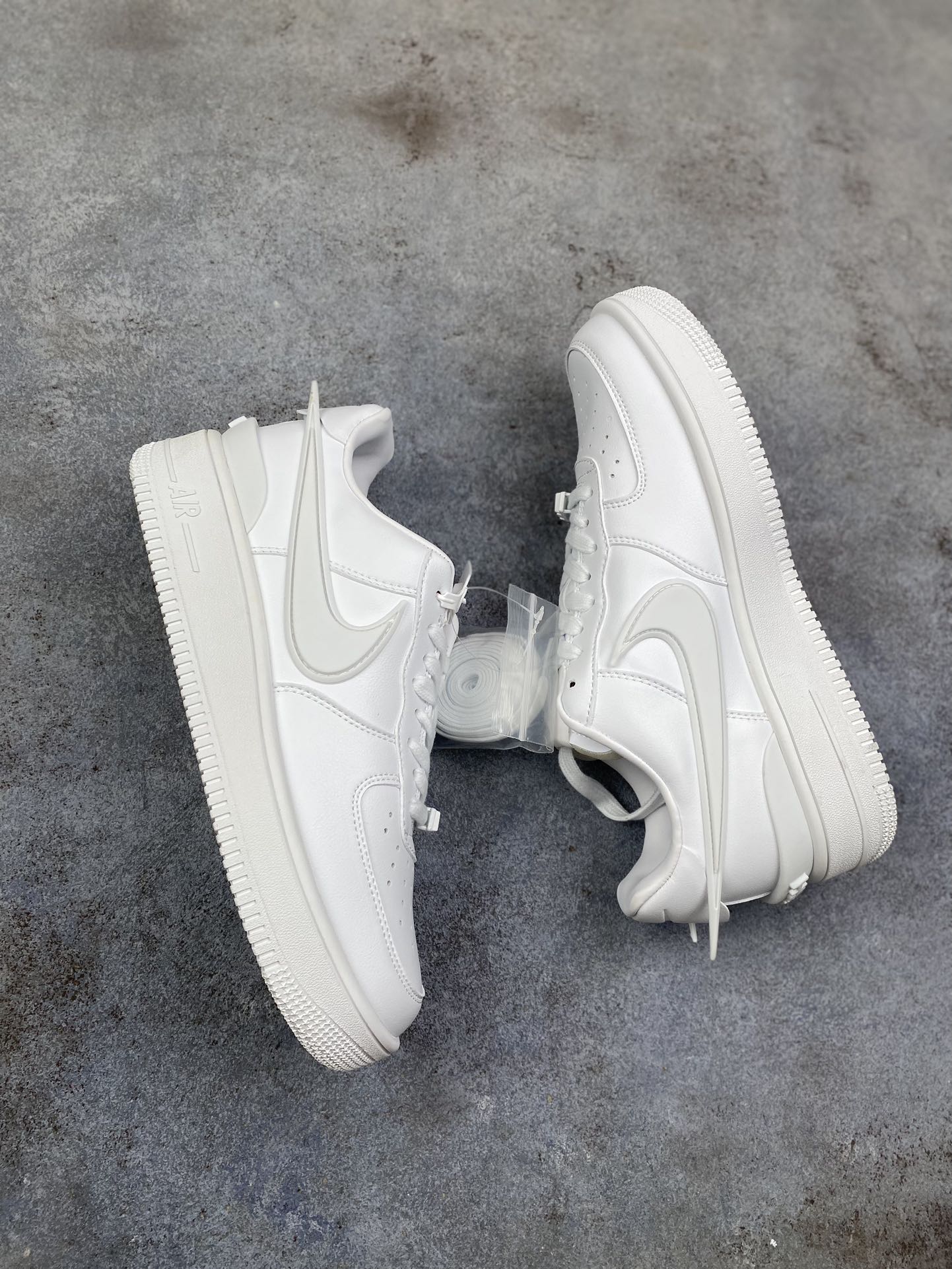 福利特价AMBUSHxNikeAirForce1六色纯原顶级头拼免修36/45工厂血亏全部套现