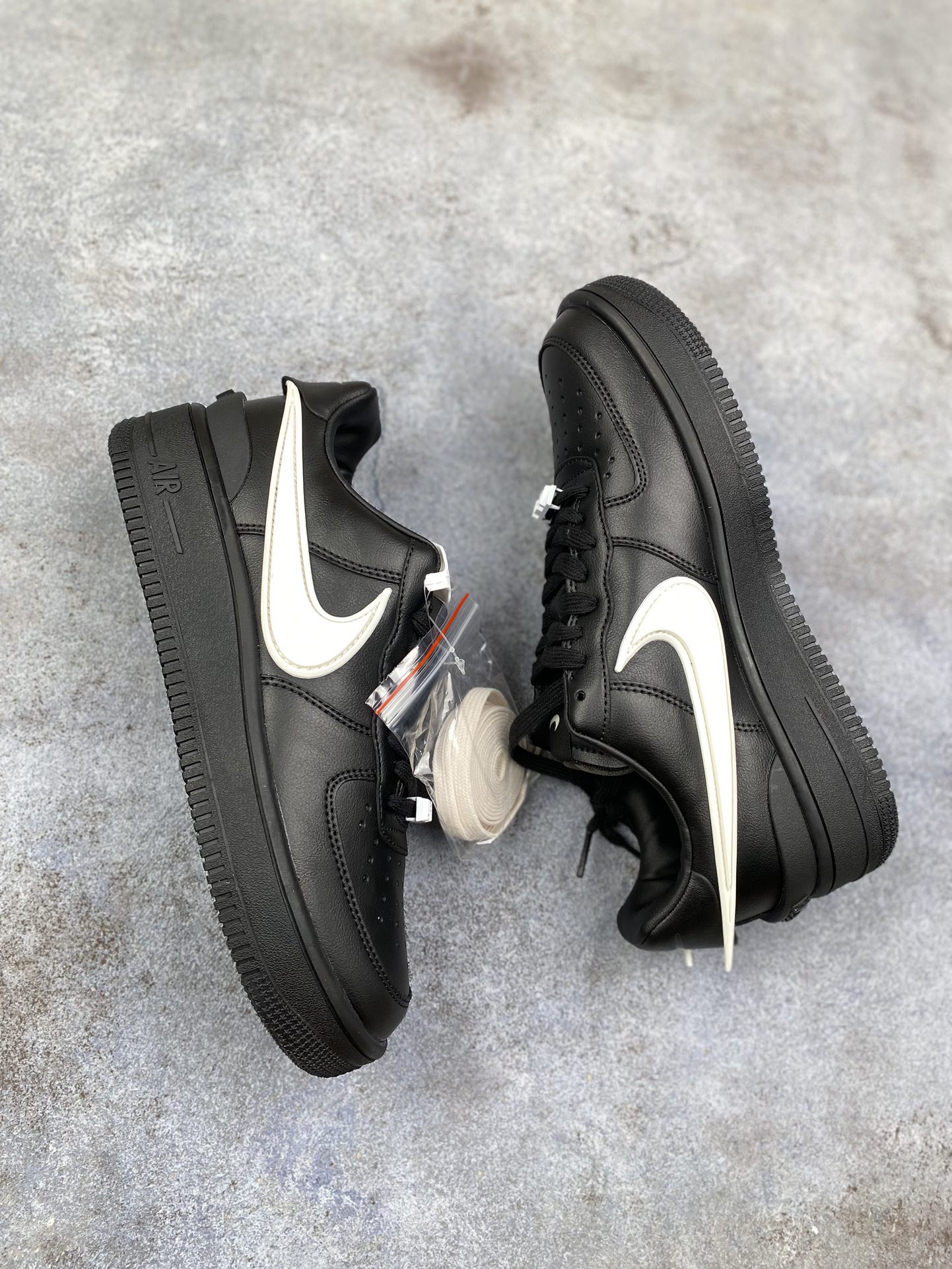 福利特价AMBUSHxNikeAirForce1六色纯原顶级头拼免修36/45工厂血亏全部套现