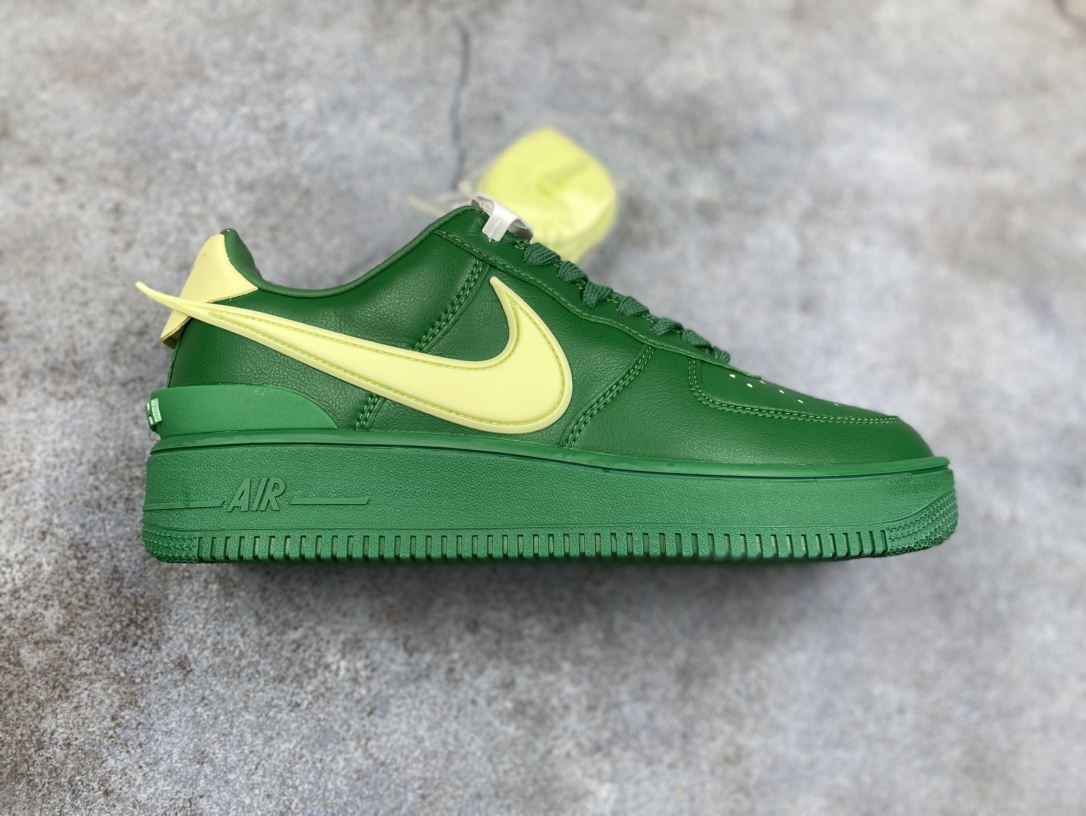 福利特价AMBUSHxNikeAirForce1六色纯原顶级头拼免修36/45工厂血亏全部套现