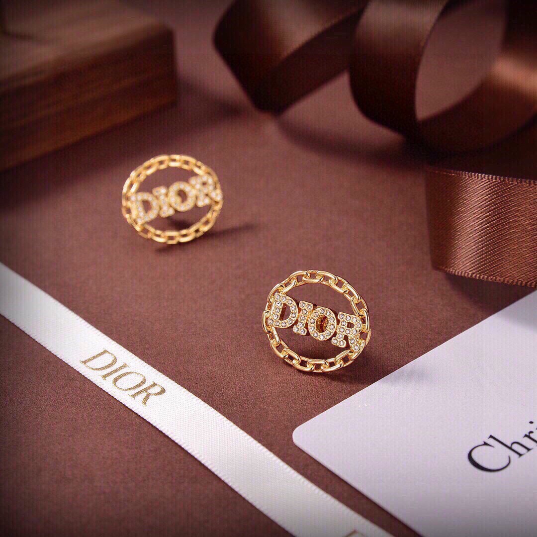Dior item 4