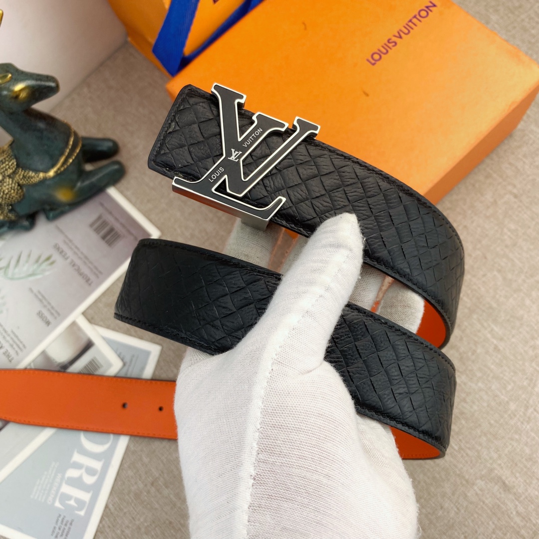 LV💕 特种皮腰带系列 ，原厂五金精品不锈钢扣，手感柔软舒适 宽3.8CM。