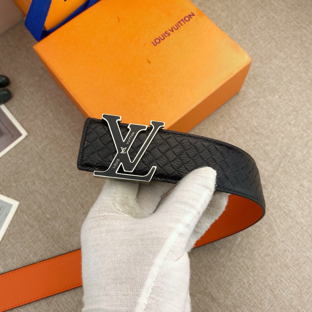 LV💕 特种皮腰带系列 ，原厂五金精品不锈钢扣，手感柔软舒适 宽3.8CM。