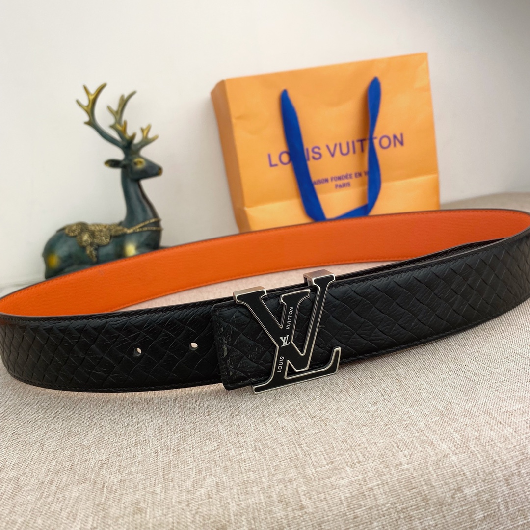 LV💕 特种皮腰带系列 ，原厂五金精品不锈钢扣，手感柔软舒适 宽3.8CM。