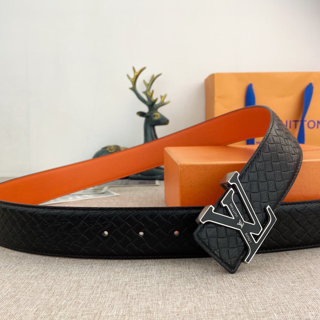 LV💕 特种皮腰带系列 ，原厂五金精品不锈钢扣，手感柔软舒适 宽3.8CM。