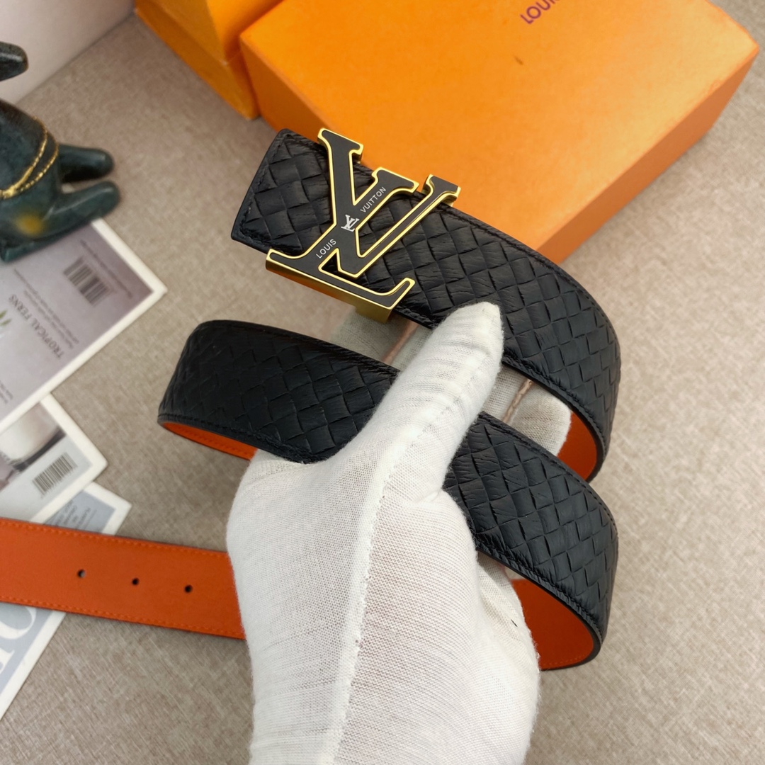 LV💕 特种皮腰带系列 ，原厂五金精品不锈钢扣，手感柔软舒适 宽3.8CM。