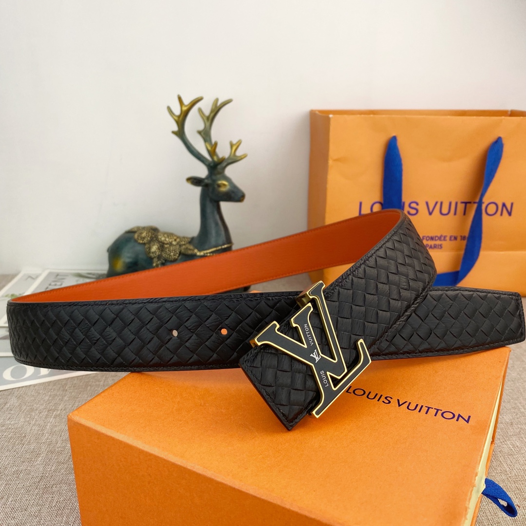 LV💕 特种皮腰带系列 ，原厂五金精品不锈钢扣，手感柔软舒适 宽3.8CM。