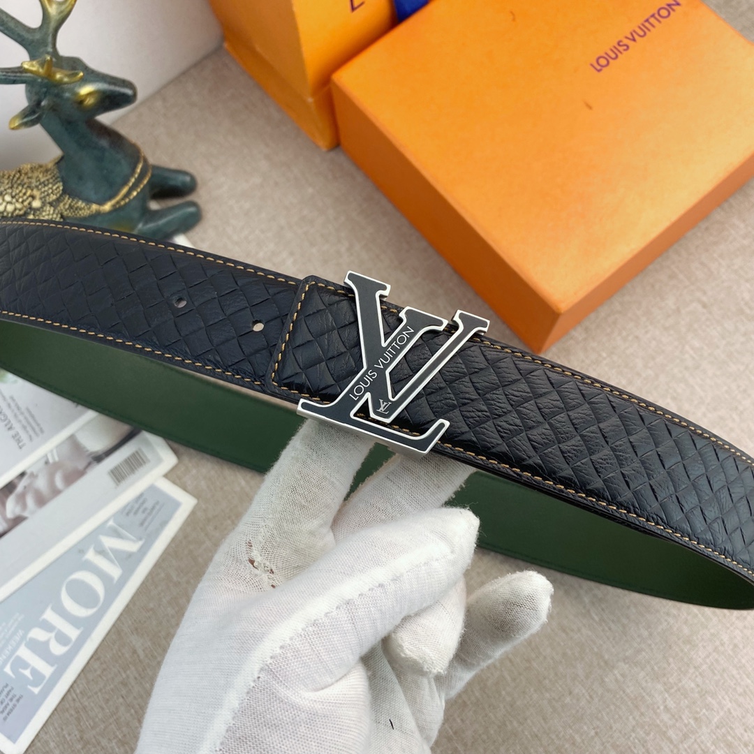 LV💕 特种皮腰带系列 ，原厂五金精品不锈钢扣，手感柔软舒适 宽3.8CM。