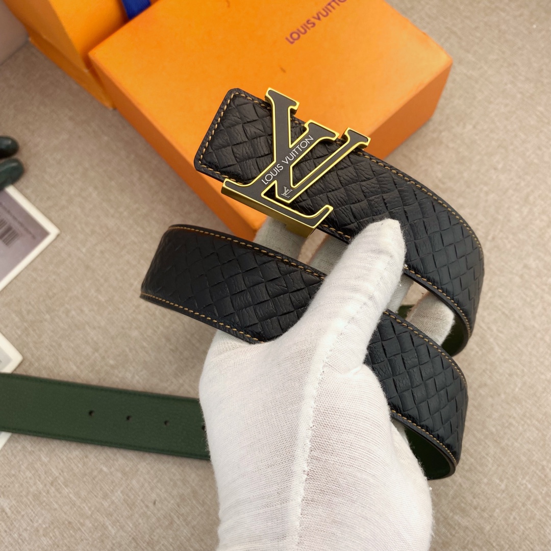LV💕 特种皮腰带系列 ，原厂五金精品不锈钢扣，手感柔软舒适 宽3.8CM。