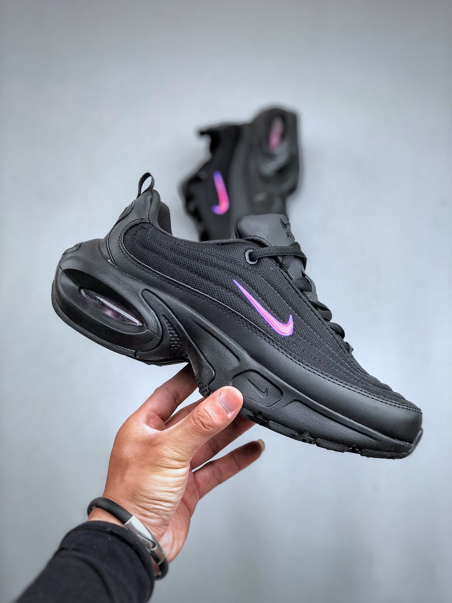 💰200公司级
Nike Air MAX PORTAL 低帮跑步鞋 货号：HF3053 007 尺码：36-45