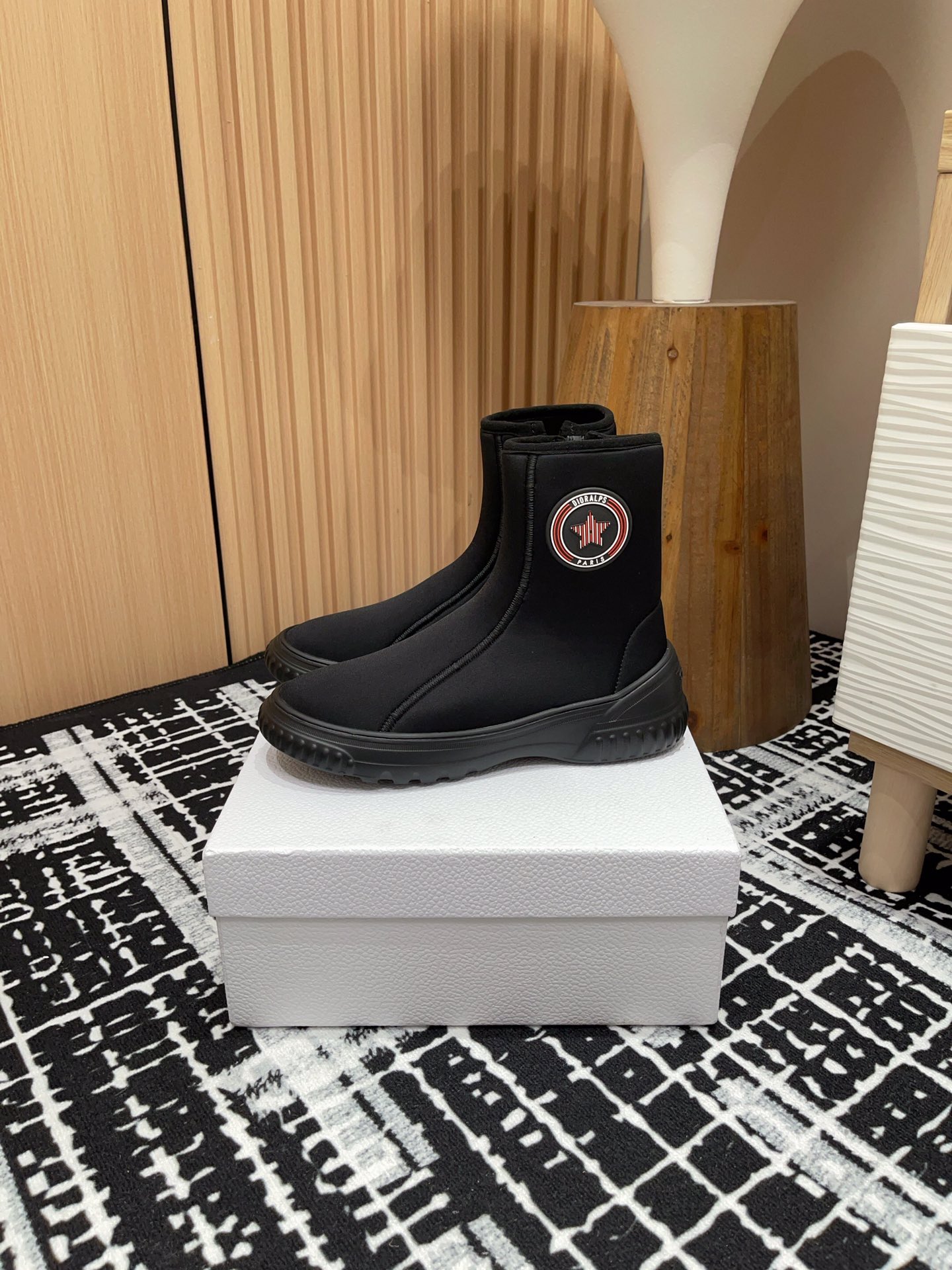 Dior Top
 Short Boots Fall/Winter Collection Fashion