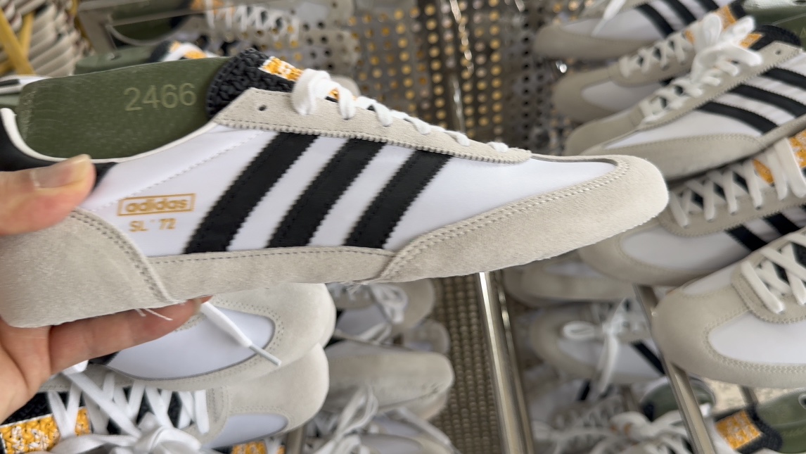 Adidas Originals SL 72 RS Retro Running Shoes - Classic Style & Comfort