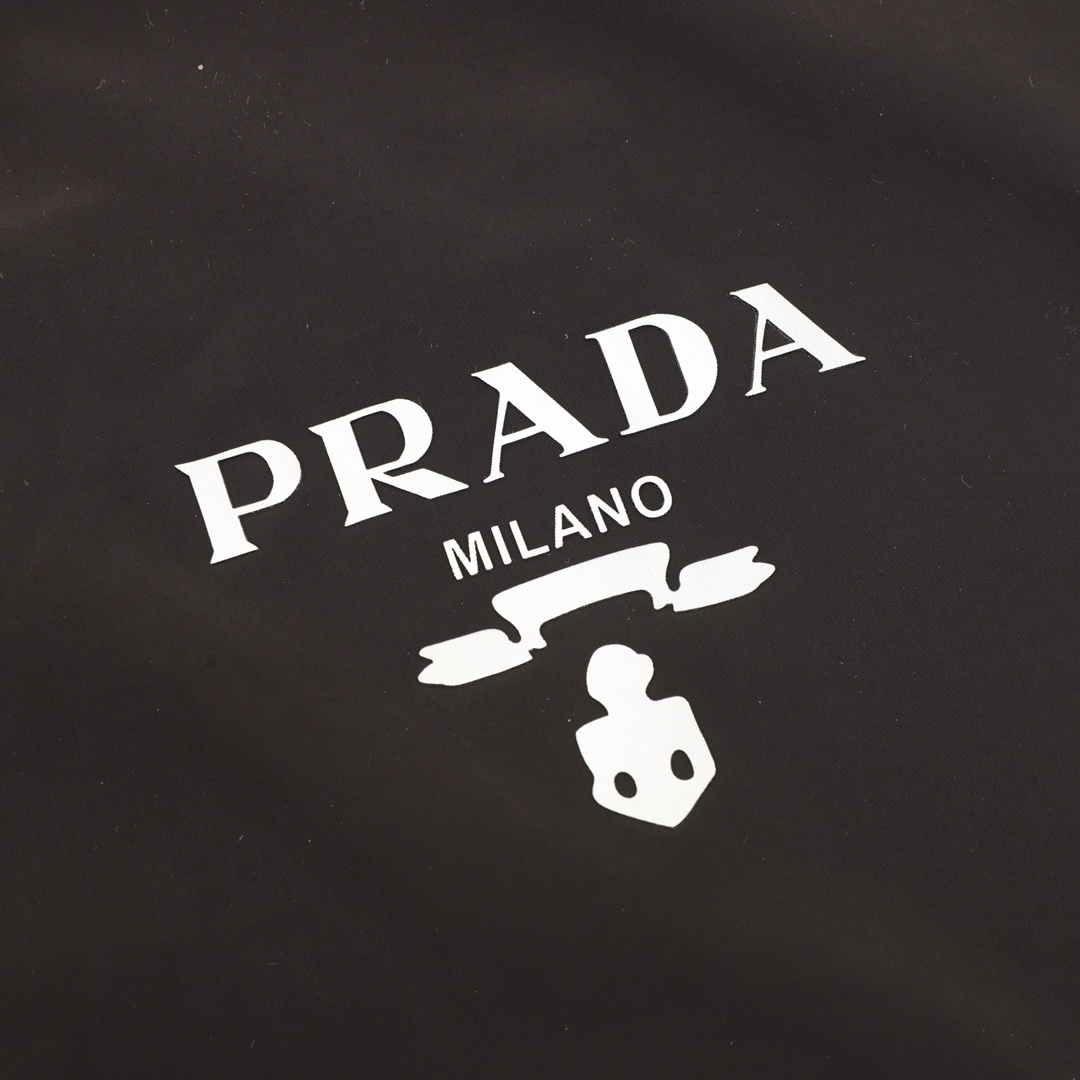 PRADA/普拉达 徽标印花梭织风衣外套 定制薄款透气