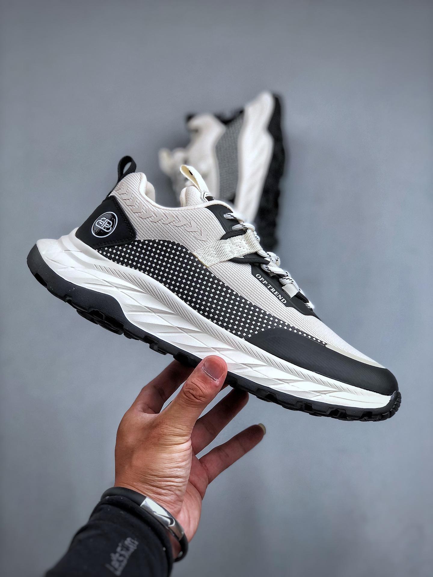 23巴黎世家BALENCIAGA Sneaker运动休闲鞋系列低帮潮流风百搭休闲运动鞋