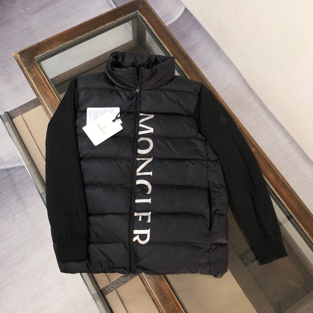 Moncler/蒙口2024秋冬最新男装高领绗缝羽绒针织拼接镇店牛货论版型设计以及用料都属于巅峰之作的蒙