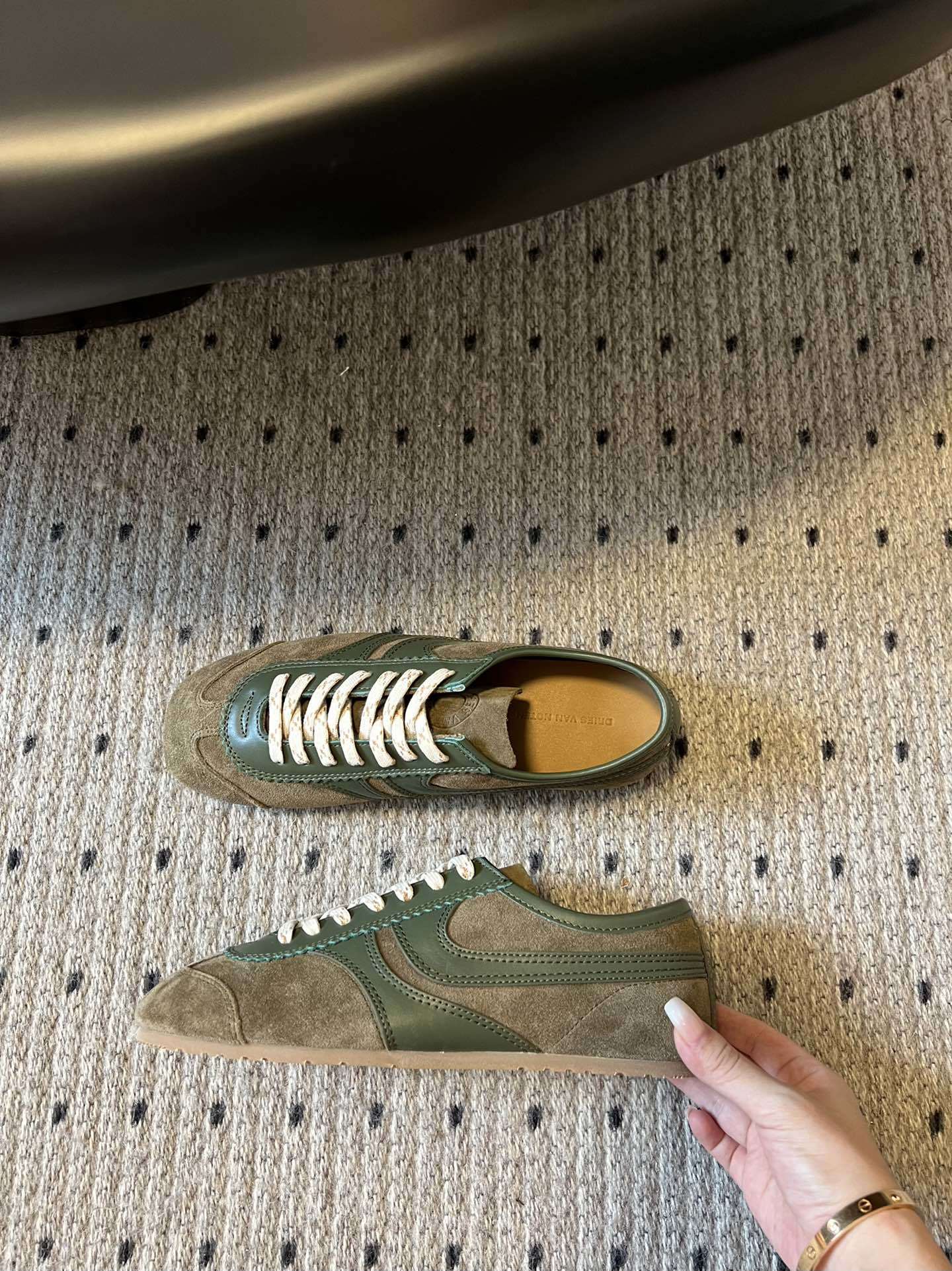 代购级小众 Dries Van Noten·DVN 复古德训鞋
dvn的德训鞋也太美了吧 drie