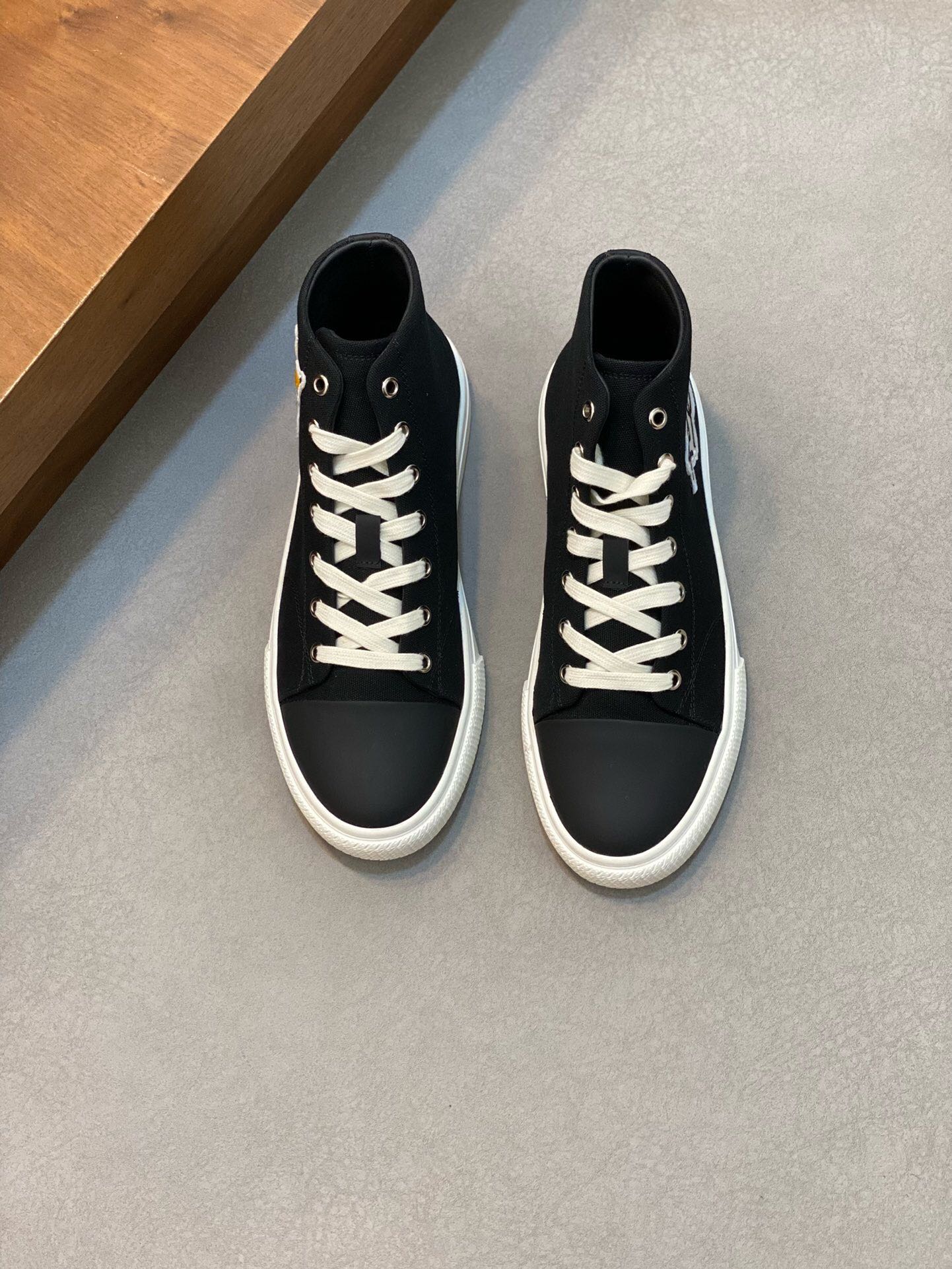 NO:219143,Brand HERMES original color matching, size 39-44 customized 38.45 price, material, new style of Hermes, boutique, casual shoes, upper cowhide, full cowhide, footbed cowhide, inner style, dynamic original, Hermes comfortable sole, simple and generous sports and leisure, Hermes casual shoes, hermes, hermes, cowhide19860909品牌HERMES 颜色原版配色 码数39-44定做38.45 价格 材质爱马仕新款 精品 休闲鞋 鞋面牛皮打造全牛皮垫脚牛皮内里版型时尚 动感十足原版 爱马仕舒适大底 简洁大方运动休闲,爱马仕 休闲鞋,hermes,hermes,cowhide,Men's shoes