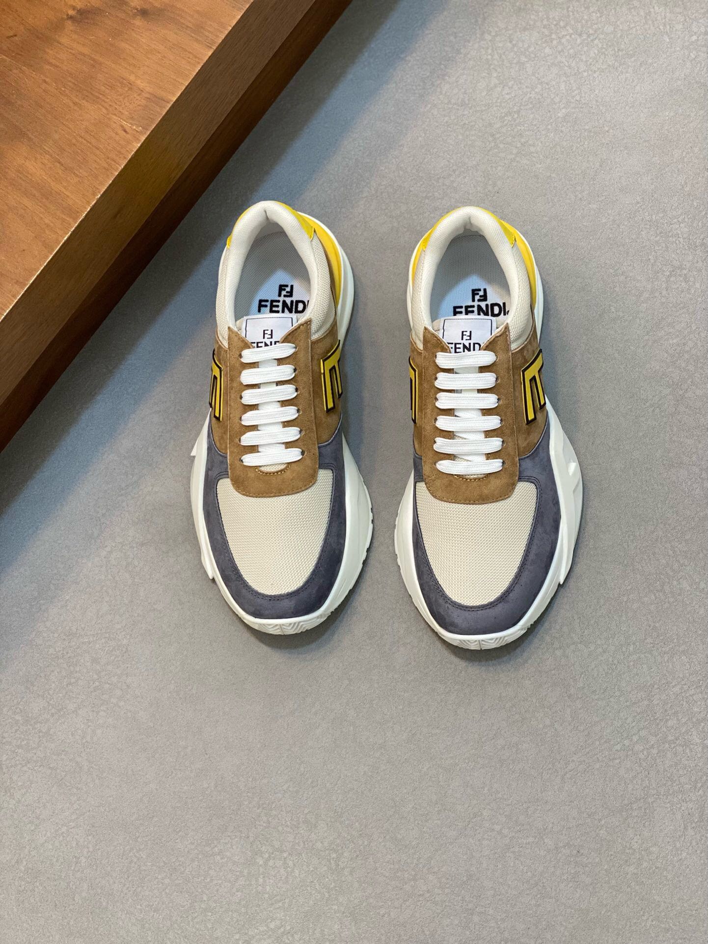 NO:218863,Brand FENDI color original color matching Size 39-44 Custom made 38.45 Price Material Fendi new style Boutique casual shoes Original high-quality upper cowhide with mesh fabric making mesh fabric Neli mesh fabric insole style fashionable dynamic original Fendi comfortable sole Simple and elegant sports and casual, Fendi casual shoes, fendi, fendi, cowhide19860909品牌FENDI 颜色原版配色 码数39-44定做38.45 价格 材质芬迪新款 精品 休闲鞋 原版高品质鞋面牛皮搭配网布制作 网布内里网布鞋垫版型时尚 动感十足原版芬迪舒适大底 简洁大方运动休闲,芬迪休闲鞋,fendi,fendi,cowhide,Men's shoes