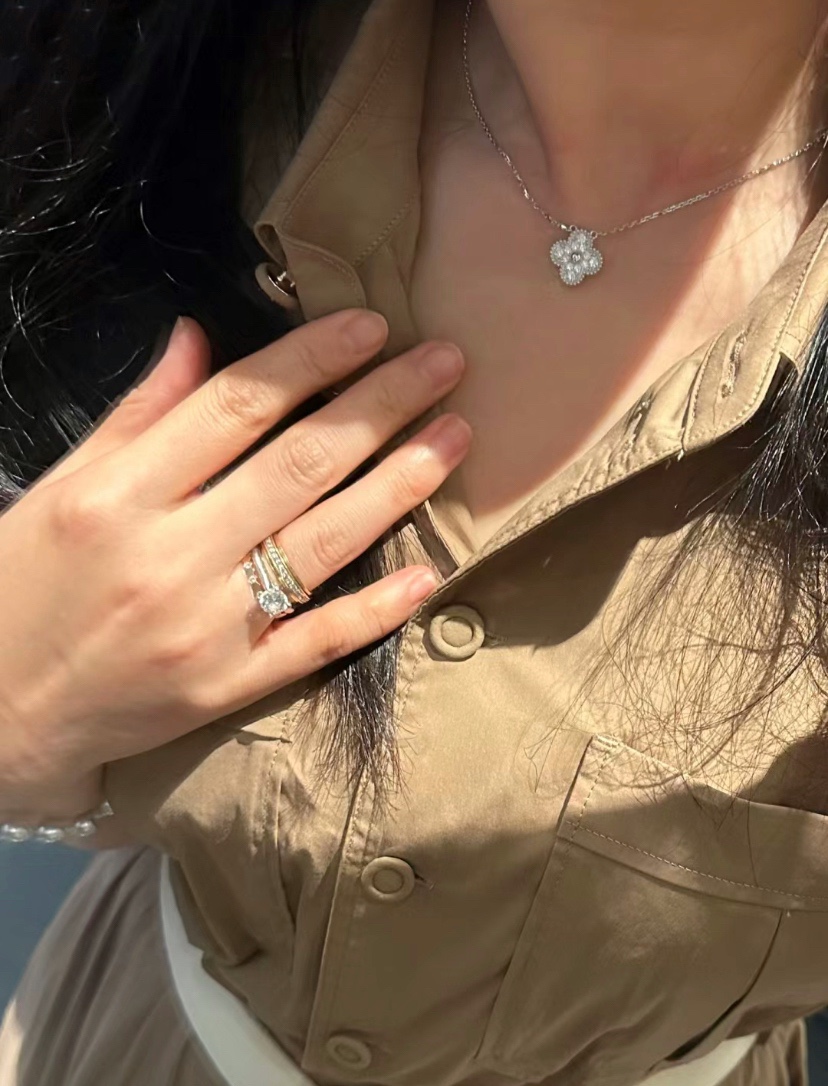 Van Cleef & Arpels 高版本vca满钻系列