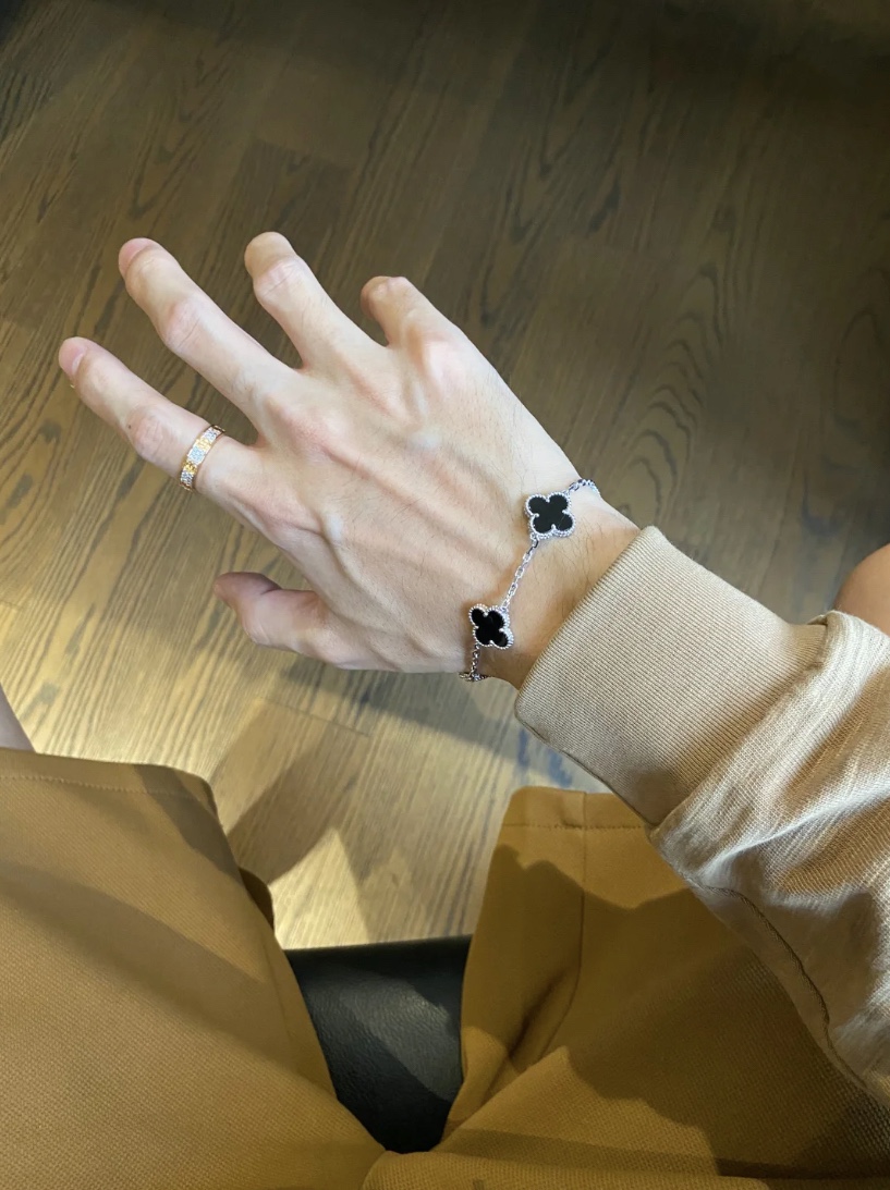 Van Cleef & Arpels 高版本vca黑玛瑙白金色系列