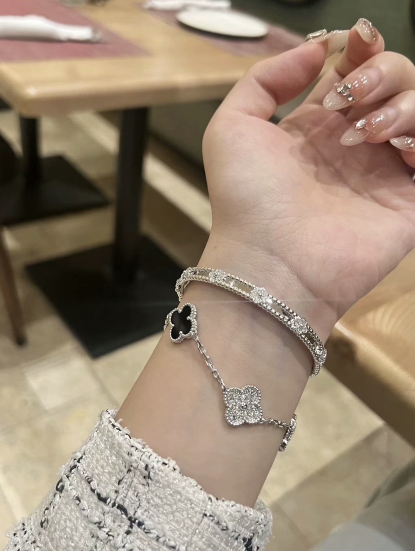 Van Cleef & Arpels 高版本vca黑玛瑙白金色系列