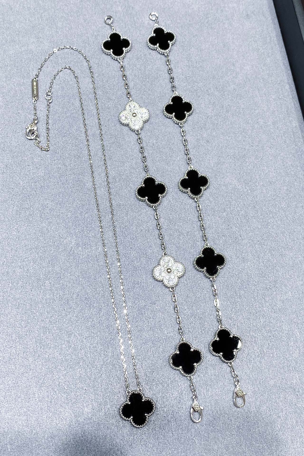 Van Cleef & Arpels 高版本vca黑玛瑙白金色系列