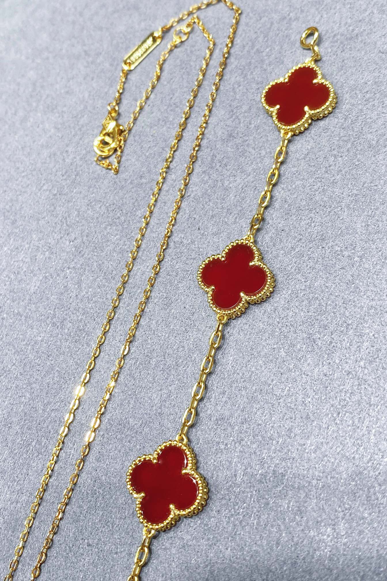 Van Cleef & Arpels 高版本vca红玉髓黄金色系列