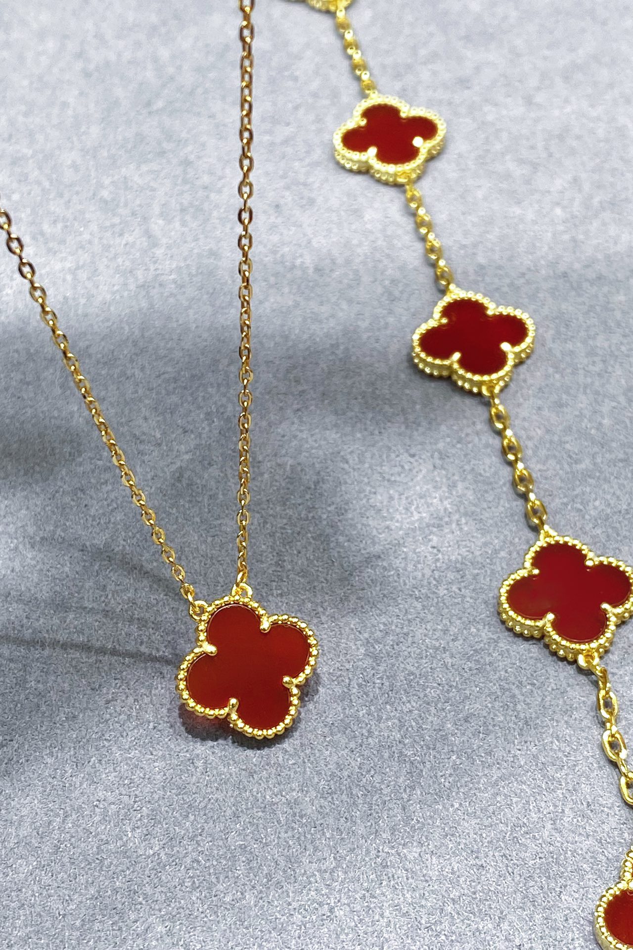 Van Cleef & Arpels 高版本vca红玉髓黄金色系列