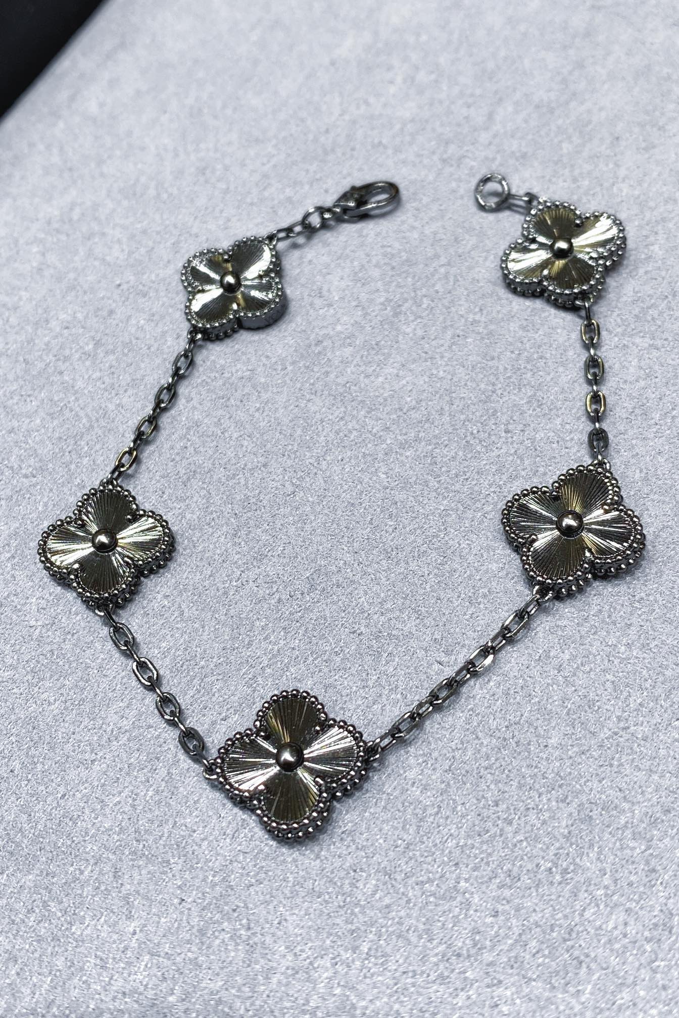 Van Cleef & Arpels 高版本vca黑武士手链