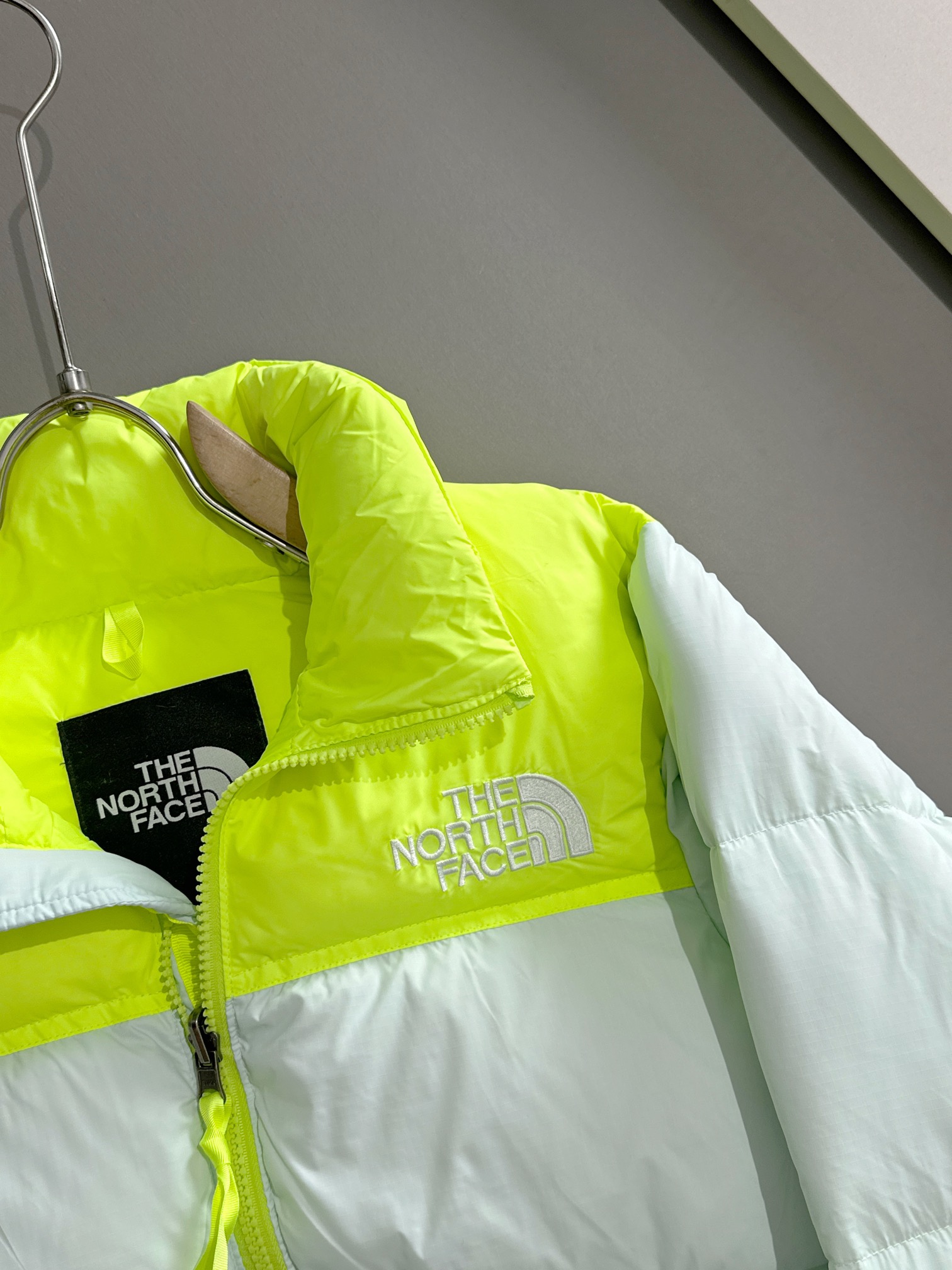 [The North Face Women